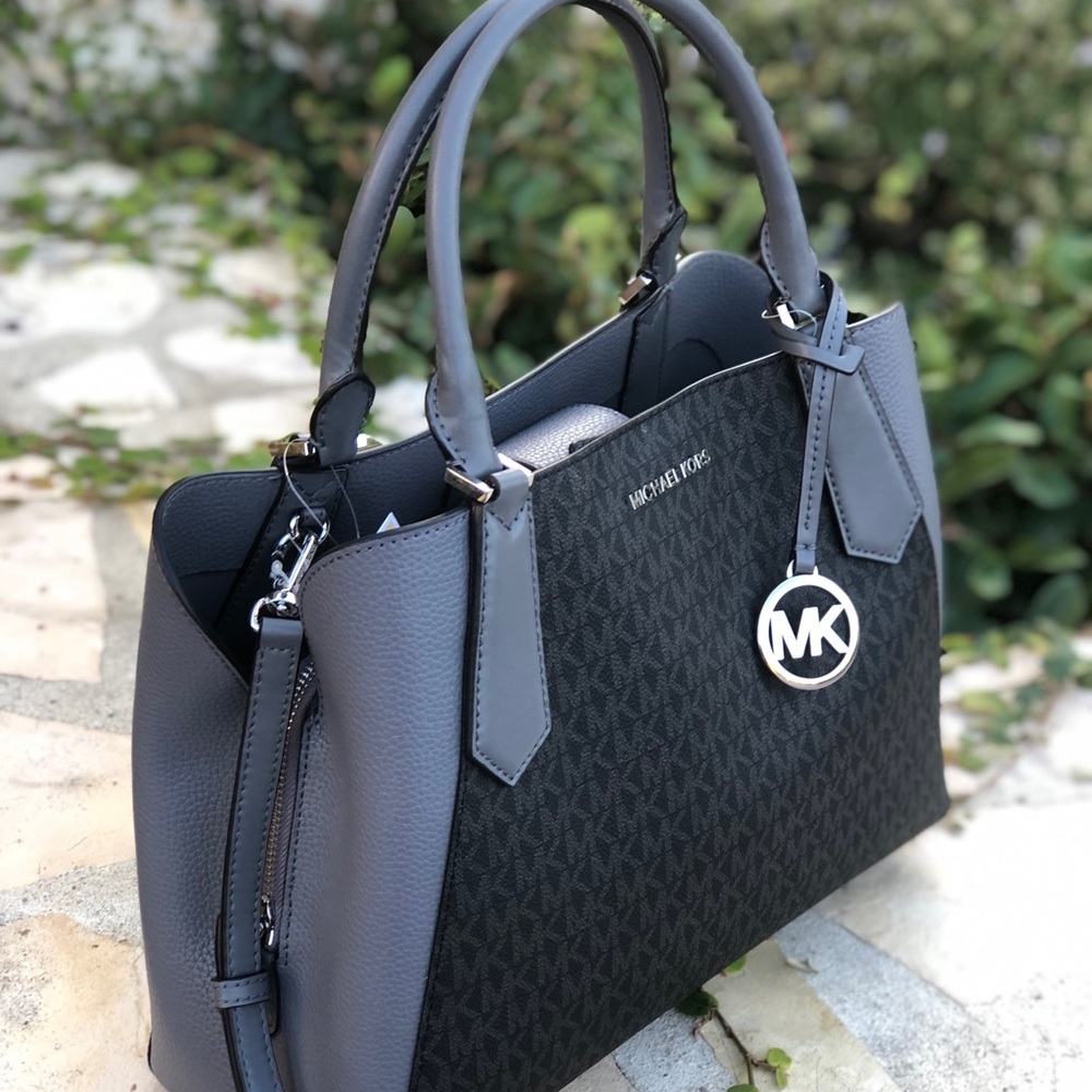 NWT Michael Kors LG Kimberly Signature tote - Picture 2 of 8